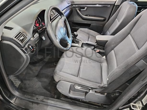 Audi A4 · Ano 2002