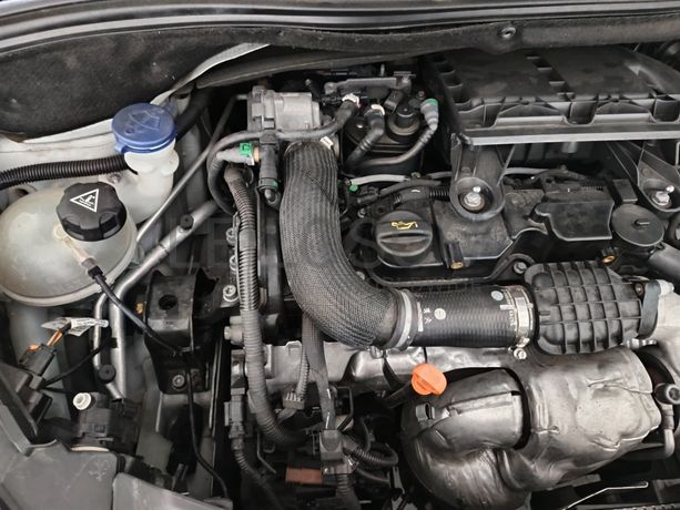 Peugeot 208 · Ano 2016