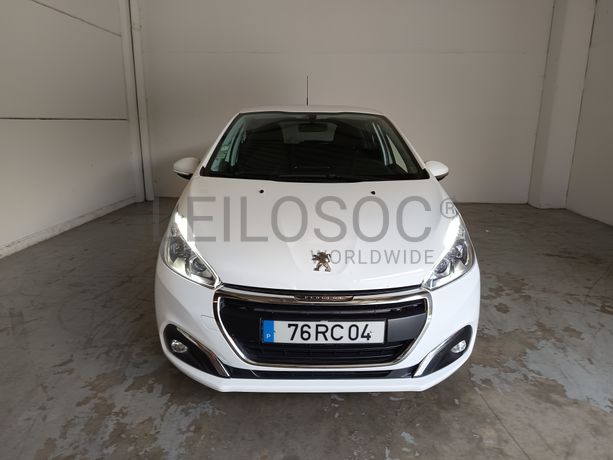 Peugeot 208 · Ano 2016