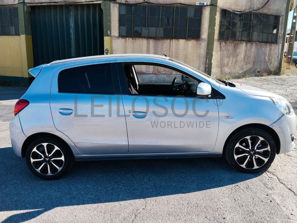 Mitsubishi Space Star · Ano 2014