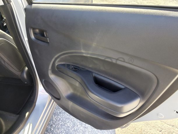 Mitsubishi Space Star · Ano 2014