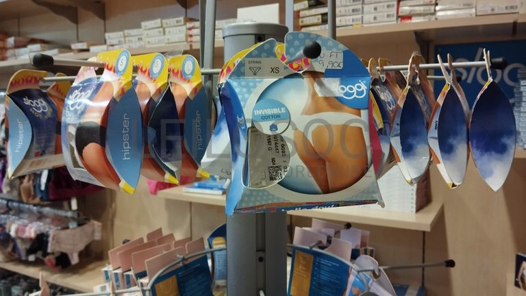 Lingerie · Roupa Interior · Mobiliário