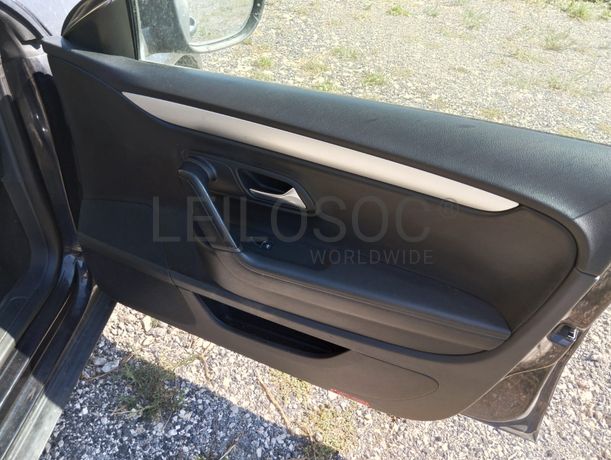 Volkswagen Passat · Ano 2011