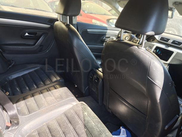 Volkswagen Passat · Ano 2011