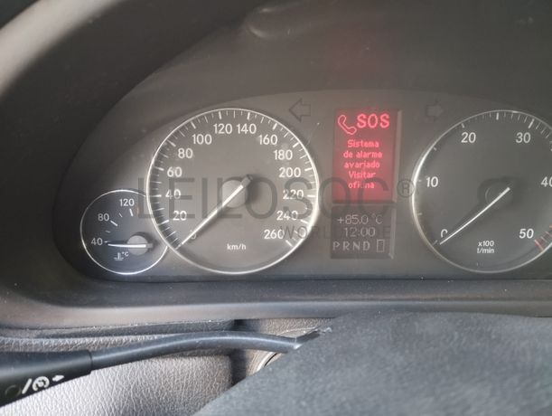 Mercedes-Benz C220 CDI · Ano 2007