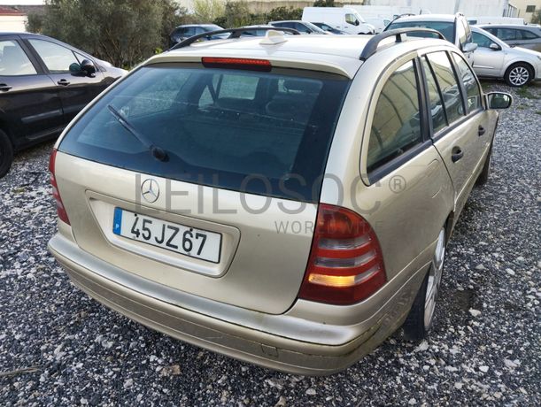 Mercedes-Benz C220 CDI · Ano 2007