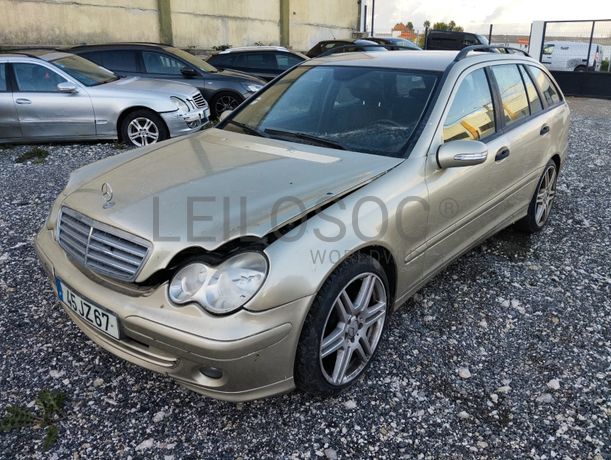 Mercedes-Benz C220 CDI · Ano 2007
