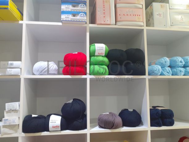 Material de Costura · Artigos de Retrosaria · Mobiliário de Escritório · Expositores