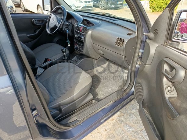 Opel Combo · Ano 2006