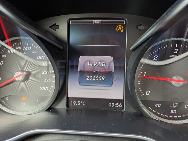 Mercedes-Benz C200 D · Ano 2014