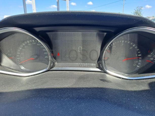 Peugeot 308 · Ano 2017