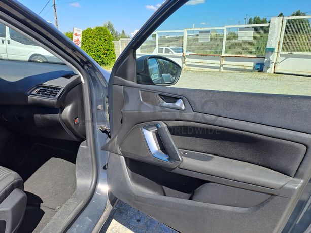 Peugeot 308 · Ano 2017