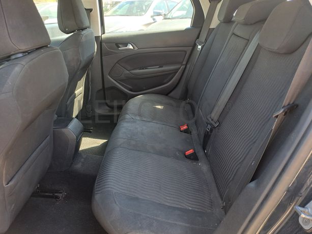 Peugeot 308 · Ano 2017