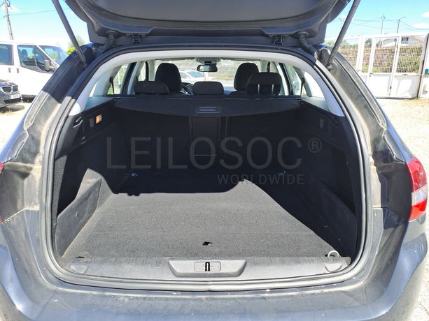 Peugeot 308 · Ano 2017