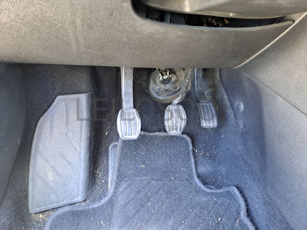 Peugeot 308 · Ano 2017