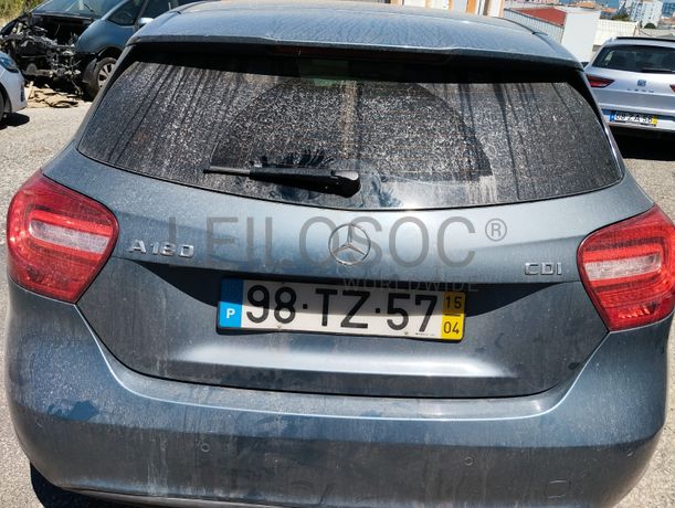 Mercedes-Benz A 180 · Ano 2015