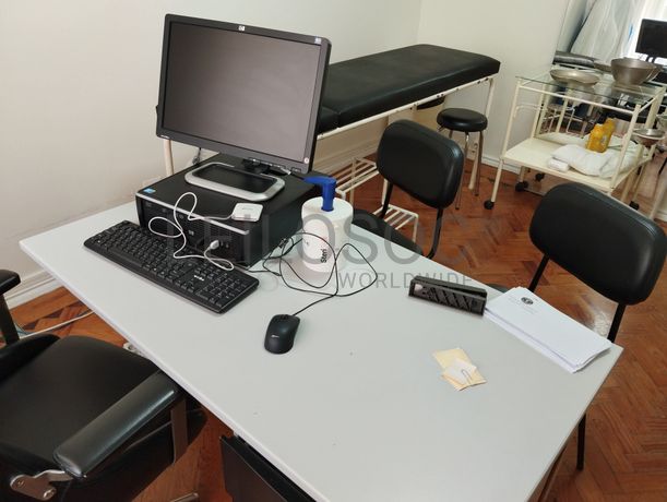 Equipamento de Escritório · Material Informático · Equipamento Clínico