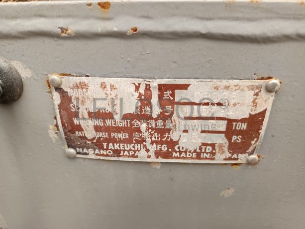 Mini Escavadora Takeuchi