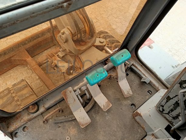 Mini Escavadora Takeuchi