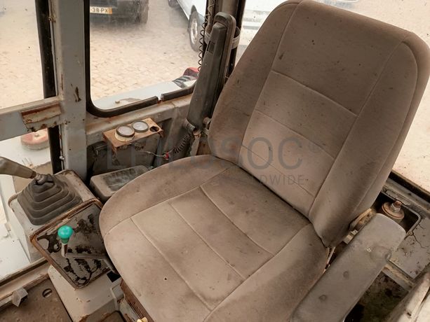 Mini Escavadora Takeuchi