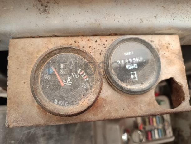 Mini Escavadora Takeuchi