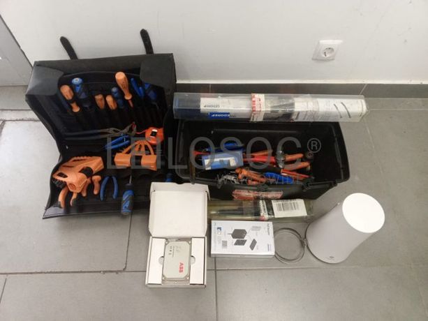 Caixas de ferramentas e Kit de segurança