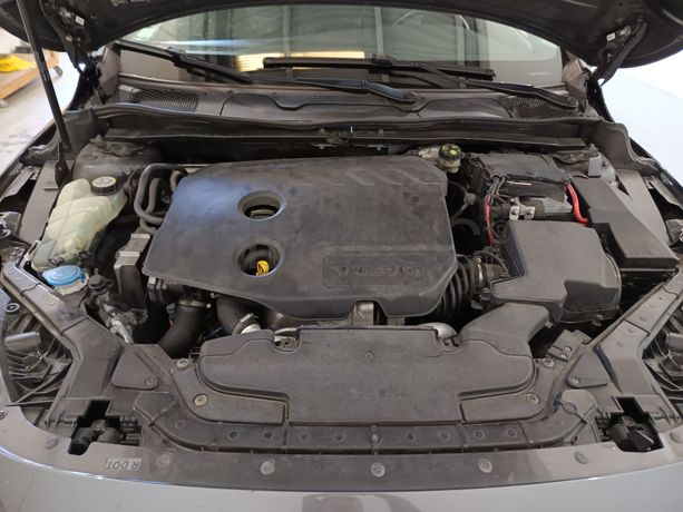 Volvo V40 · Ano 2013