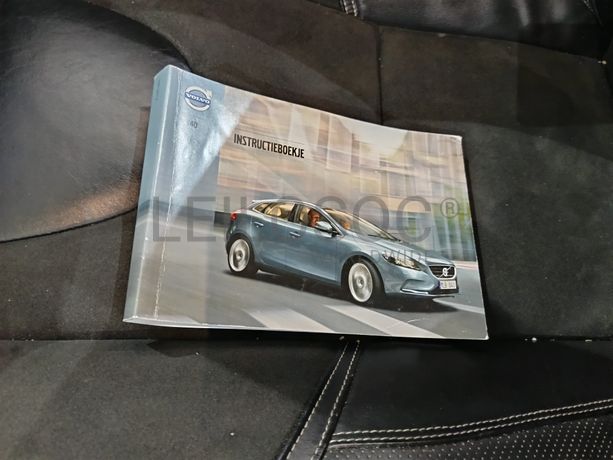 Volvo V40 · Ano 2013