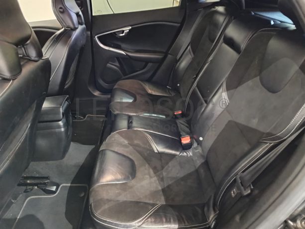 Volvo V40 · Ano 2013