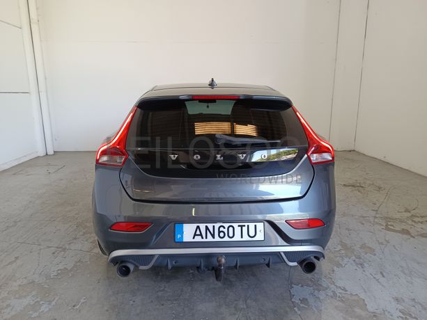 Volvo V40 · Ano 2013