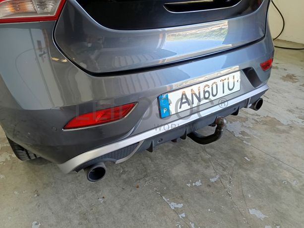 Volvo V40 · Ano 2013