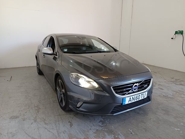 Volvo V40 · Ano 2013