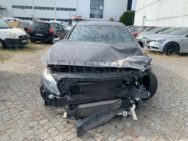 Mercedes-Benz A180 · Ano 2013