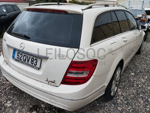 Mercedes-Benz C 220 CDI · Ano 2011