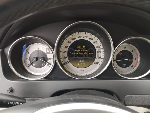 Mercedes-Benz C 220 CDI · Ano 2011