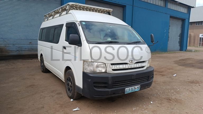 Toyota Hiace · Ano 2006