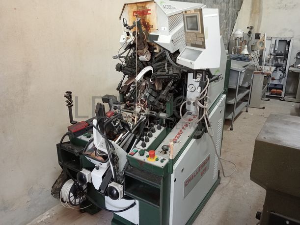 Máquina de Montar Bicos