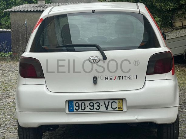 Toyota Yaris · Ano 2003
