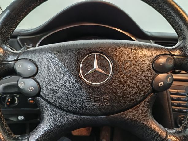 Mercedes-Benz CLS 320CDI · Ano 2005