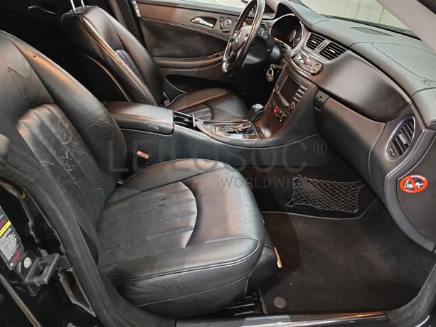 Mercedes-Benz CLS 320CDI · Ano 2005