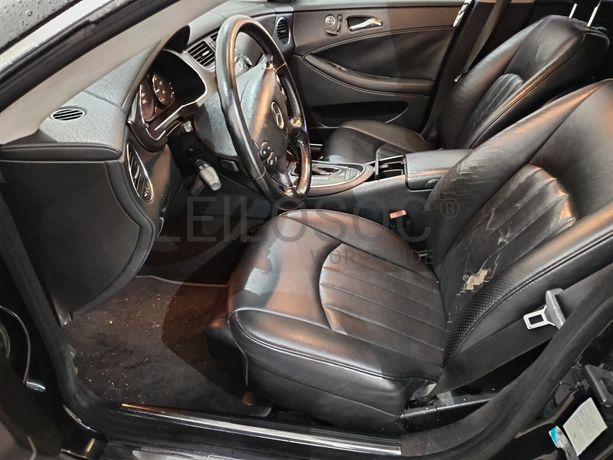 Mercedes-Benz CLS 320CDI · Ano 2005