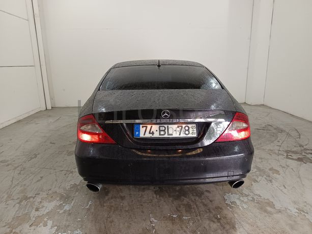 Mercedes-Benz CLS 320CDI · Ano 2005