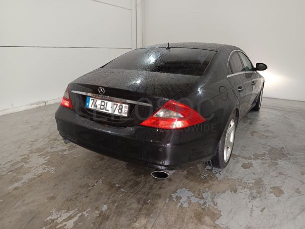 Mercedes-Benz CLS 320CDI · Ano 2005