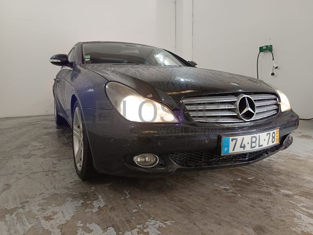 Mercedes-Benz CLS 320CDI · Ano 2005