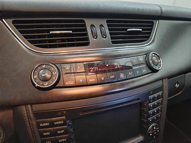 Mercedes-Benz CLS 320CDI · Ano 2005