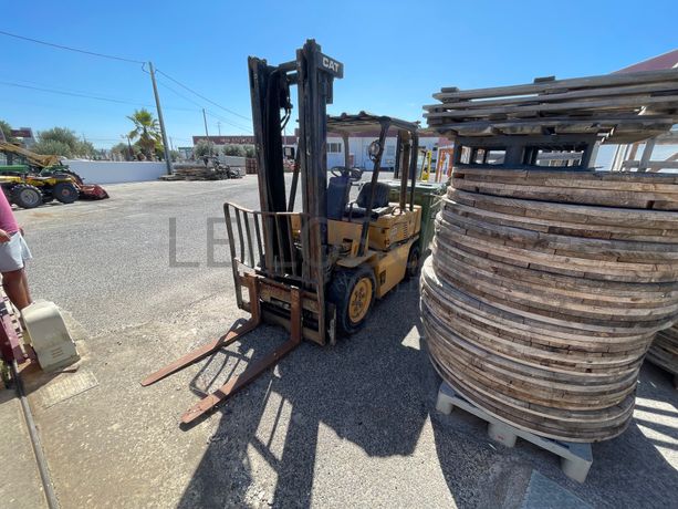 Empilhador Caterpillar