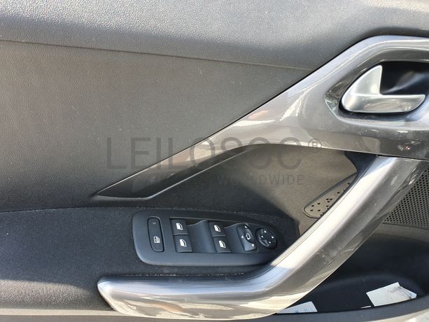 Peugeot 2008 · Ano 2017