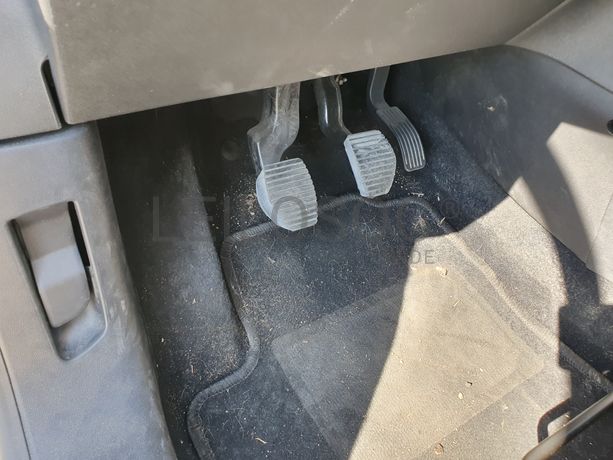 Peugeot 2008 · Ano 2017