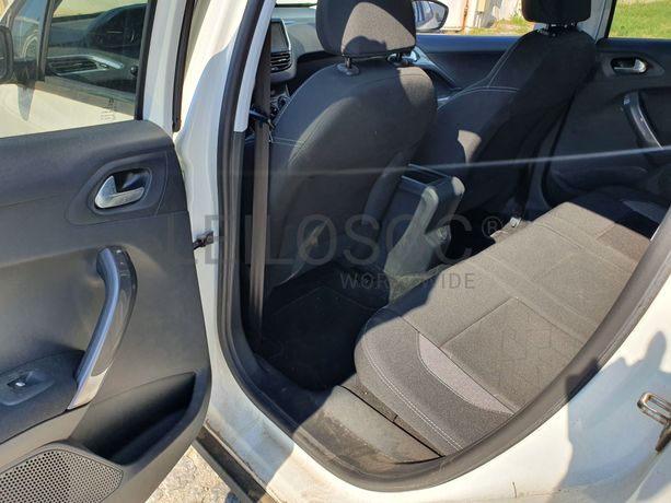 Peugeot 2008 · Ano 2017