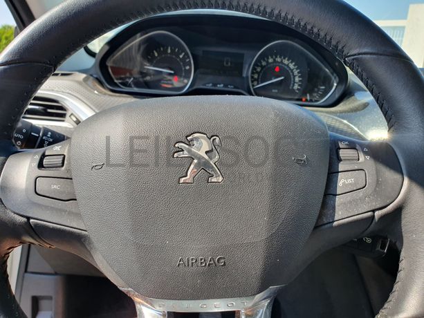 Peugeot 2008 · Ano 2017